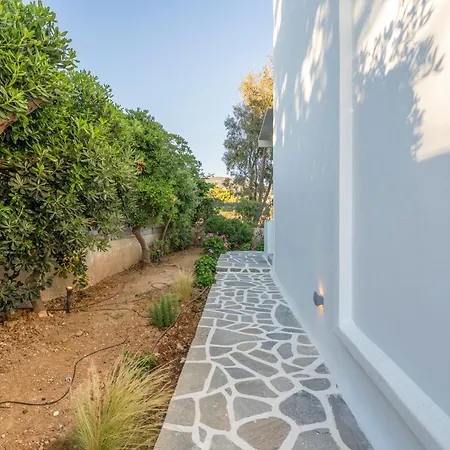 Lavender Minimal Apartment Aliki (Paros)