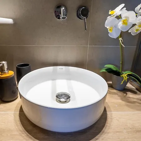 Apartment Lavender Minimal *