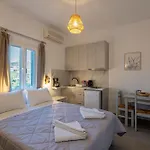 Lavender Minimal Daire